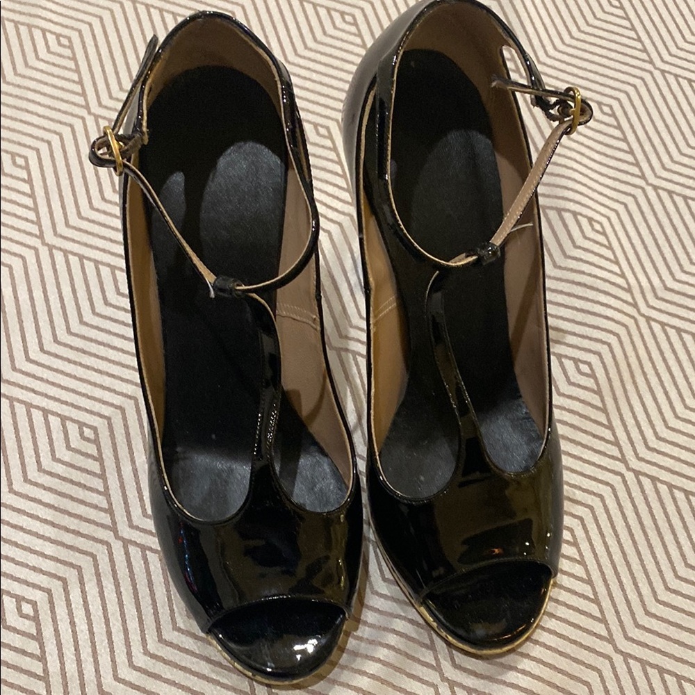 Gorgeously Chloé Black Peep-Toe Patent Women's Shoes